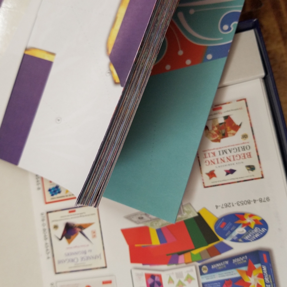 Out of This World Paper Airplanes Book And Paper Craft Kit Tuttle Publishing - Picture 6 of 11